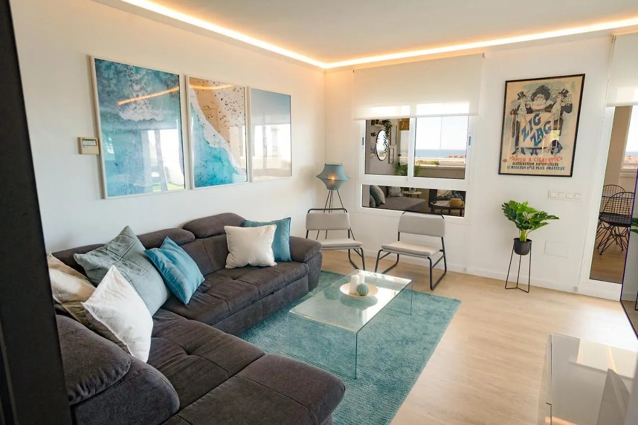 Beautiful Apartment With 2 Terraces, Pool & Beach Torremolinos 0*,  España
